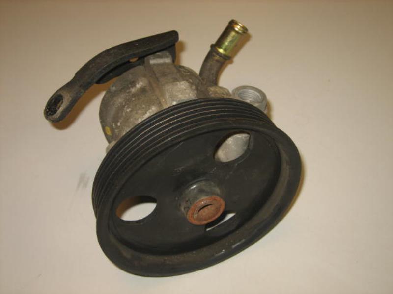 Pompe de direction RENAULT LAGUNA 2 PHASE 2 Essence - 1