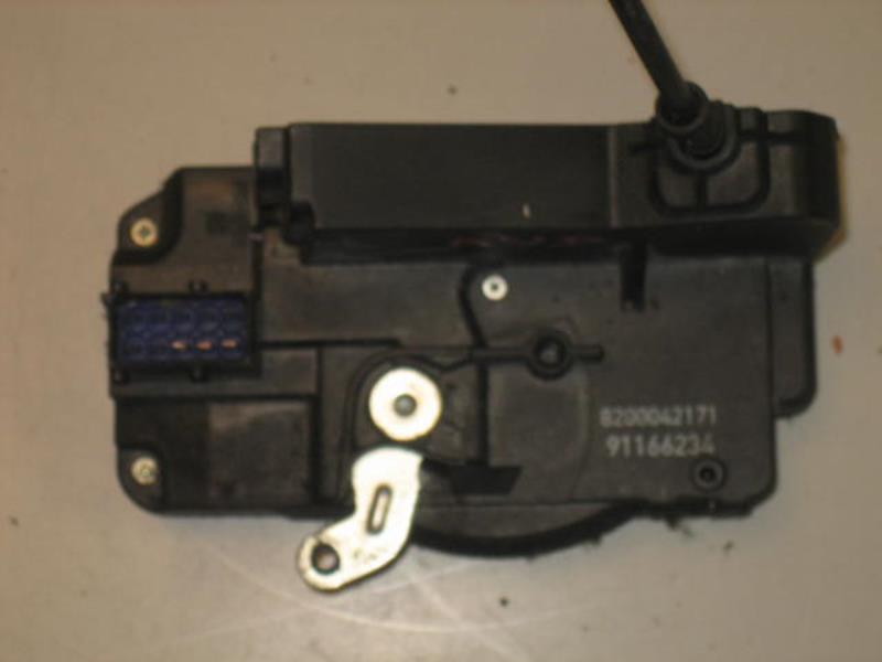 Serrure avant droit RENAULT TRAFIC 2 PHASE 1 Diesel - 1
