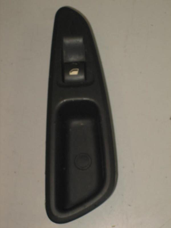 Interruttore lavacristalli posteriore sinistro PEUGEOT 308 1 PHASE 1 Gasolina - 1