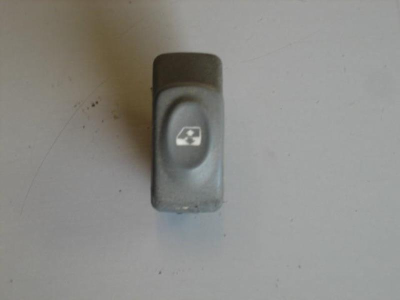 Interruttore lavacristalli anteriore destro RENAULT TWINGO 1 PHASE 3 Gasolina - 1