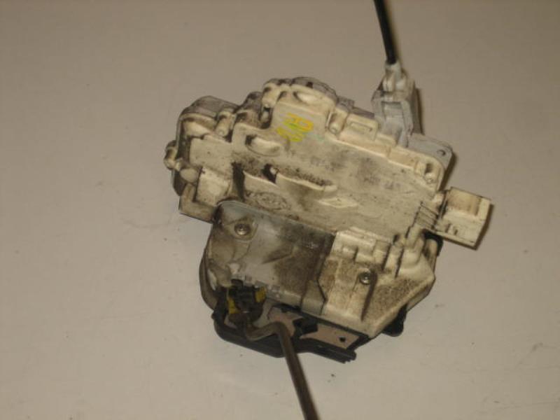 Serrure avant droit AUDI A4 2 AVANT PHASE 2 BREAK Diesel - 1