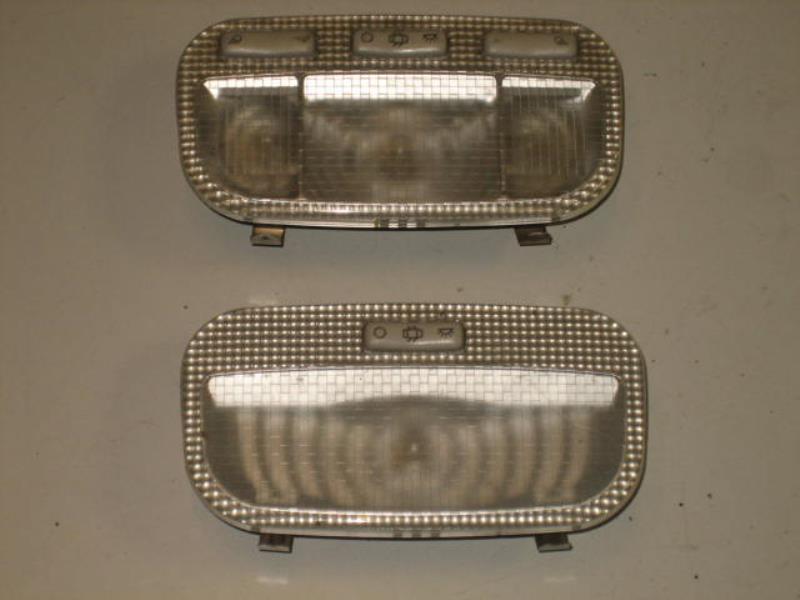 Luce di cortesia PEUGEOT 308 1 PHASE 1 Diésel - 1