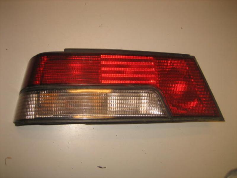Fanale posteriore principale sinistro (luci) PEUGEOT 405 PHASE 2 BREAK Gasolina - 1