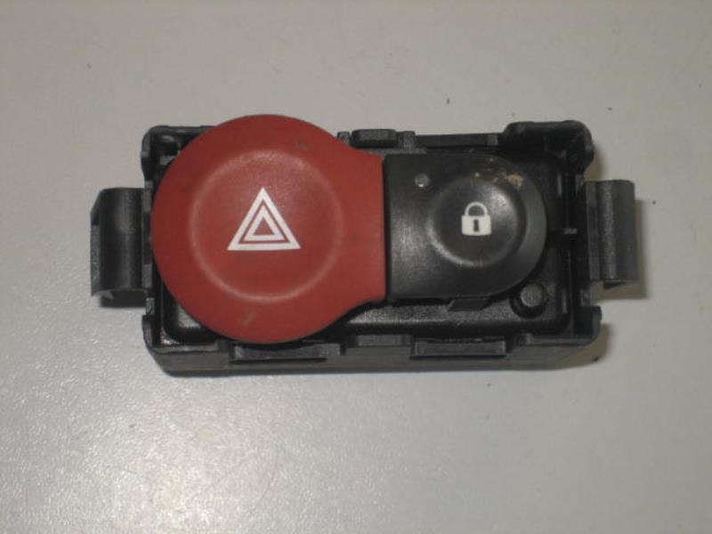 Bouton de warning RENAULT CLIO 3 PHASE 1 Diesel - 1