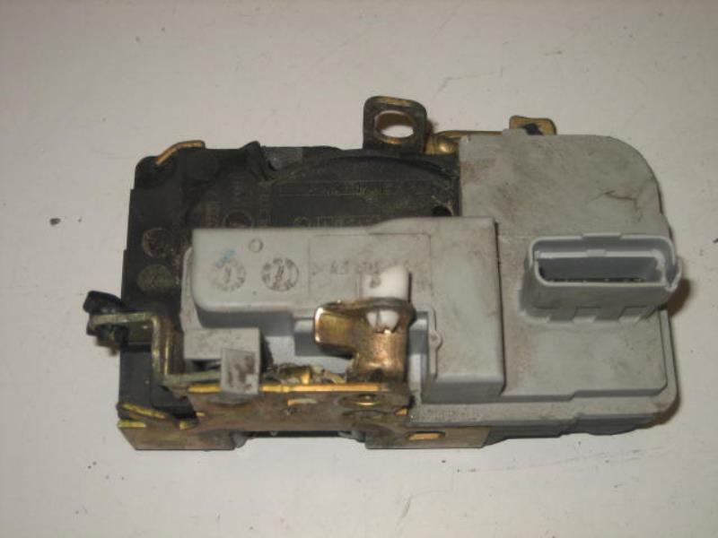 Serratura anteriore destra PEUGEOT 306 BREAK Diésel - 1