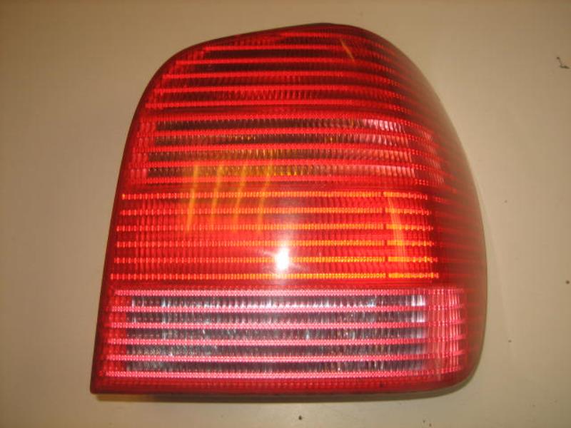 Fanale posteriore principale destro (luci) VOLKSWAGEN POLO 3 PHASE 2 Gasolina - 1