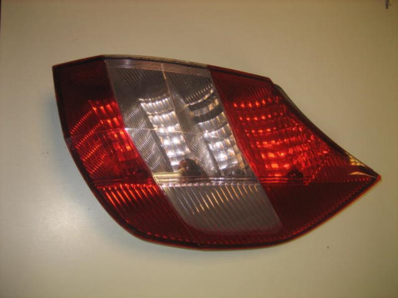 Fanale posteriore principale destro (luci) RENAULT SCENIC 2 PHASE 1 Diésel - 1