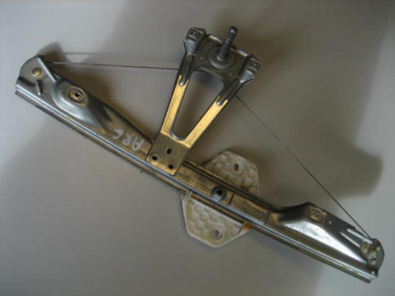 Alzacristalli manuale posteriore sinistro RENAULT CLIO 2 PHASE 2 Diésel - 1