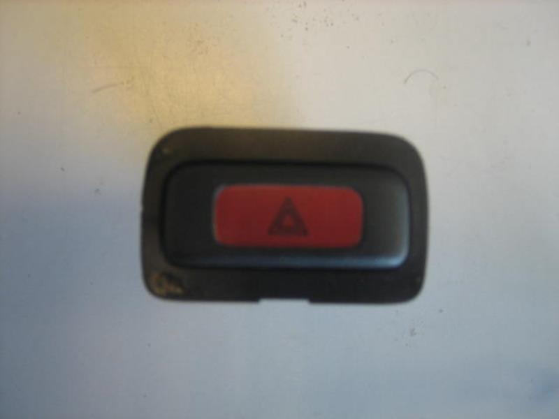 Bouton de warning ROVER 45 PHASE 1 Essence - 1