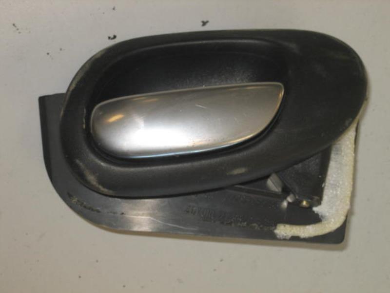 Maniglia interna posteriore destra PEUGEOT 206 PHASE 2 BREAK Diésel - 1