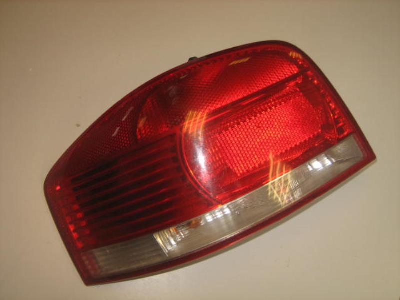 Fanale posteriore principale sinistro (luci) AUDI A3 2 PHASE 1 Diésel - 1