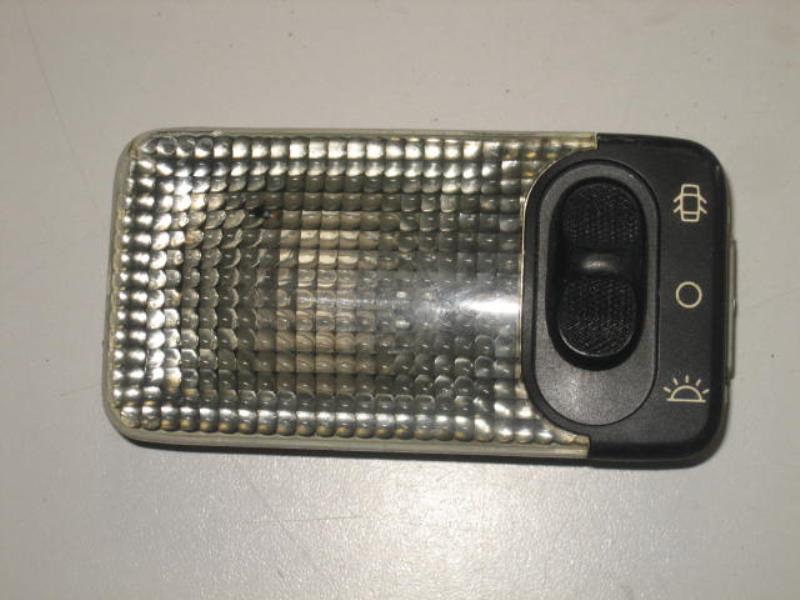 Luce di cortesia PEUGEOT 406 PHASE 1 Diésel - 1