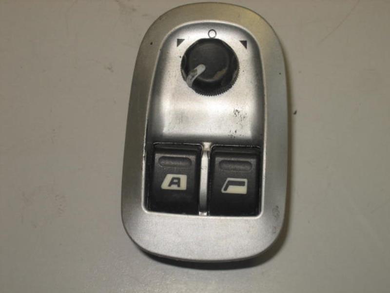 Interruttore lavacristalli anteriore sinistro PEUGEOT 206+ Diésel - 1