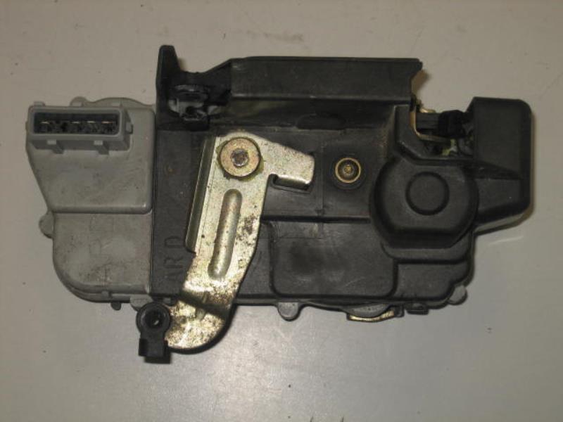 Serratura posteriore destra PEUGEOT 406 PHASE 1 Diésel - 1