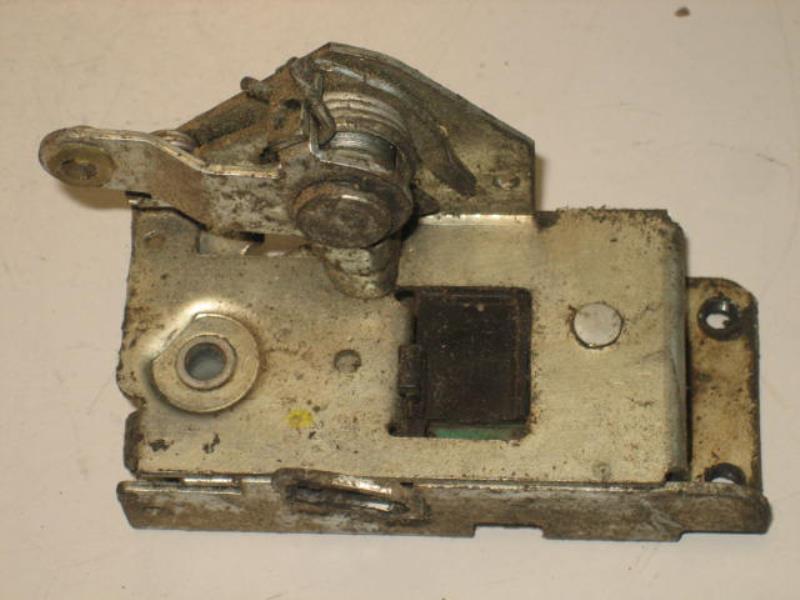 Serrure de hayon IVECO DAILY FOURGON 1999 Diesel - 1