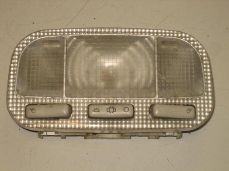 Eclairage de plafonnier PEUGEOT 207 PHASE 1 Diesel - 1