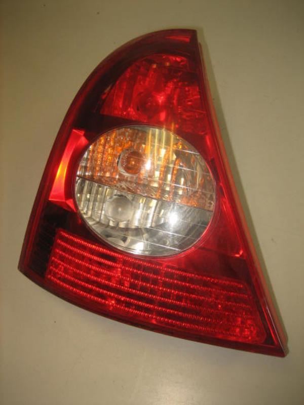 Fanale posteriore principale sinistro (luci) RENAULT CLIO 2 PHASE 2 Gasolina - 1