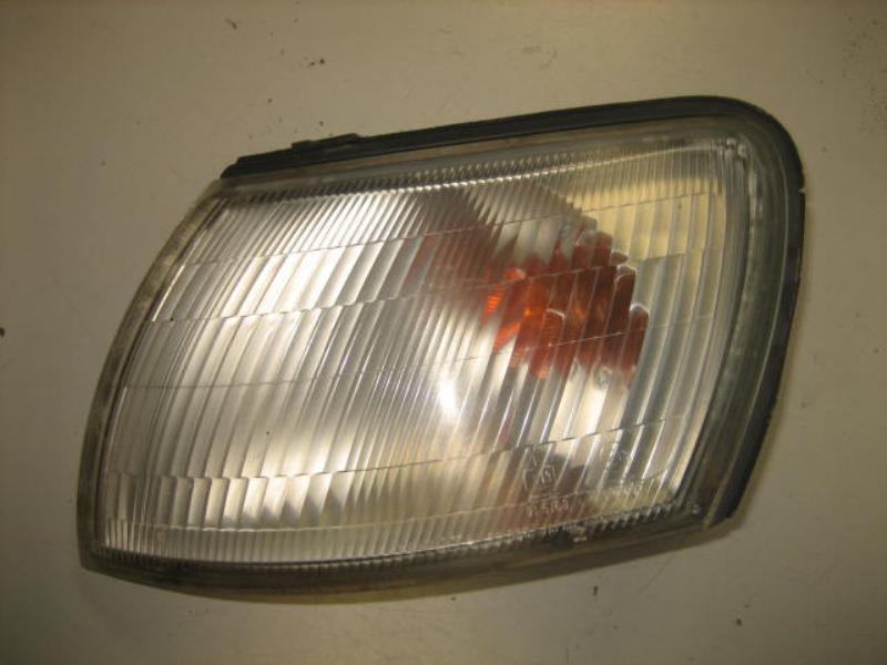 Gruppo ottico anteriore secondario sinistro (luci)(freccia) TOYOTA CARINA 3 Gasolina - 1