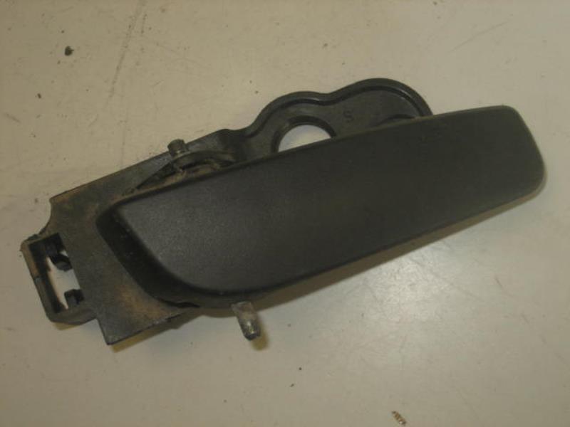 Maniglia interna posteriore sinistra PEUGEOT BIPPER Diésel - 1