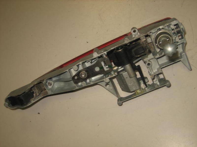 Maniglia portiera anteriore sinistra PEUGEOT 207 PHASE 1 Diésel - 1