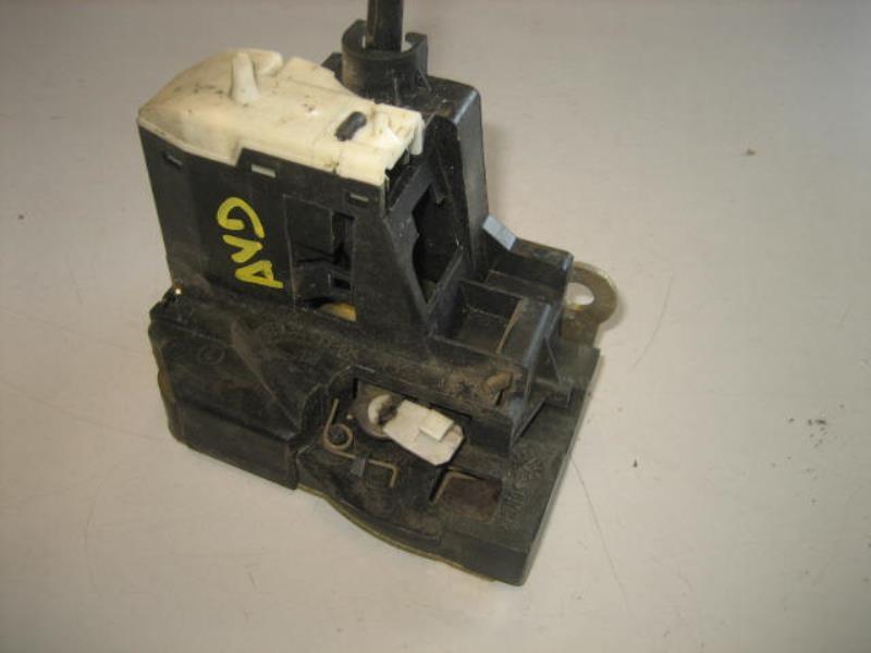 Serrure avant droit RENAULT CLIO 2 PHASE 2 Essence - 1