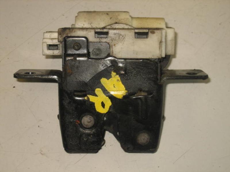 Serrure de hayon RENAULT SCENIC 2 PHASE 2 Diesel - 1