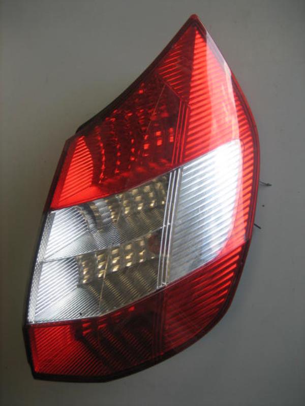 Fanale posteriore principale destro (luci) RENAULT SCENIC 2 PHASE 1 Diésel - 1