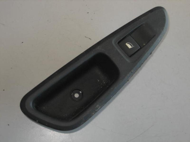 Interruttore lavacristalli posteriore sinistro PEUGEOT 308 1 SW PHASE 2 BREAK Diésel - 1