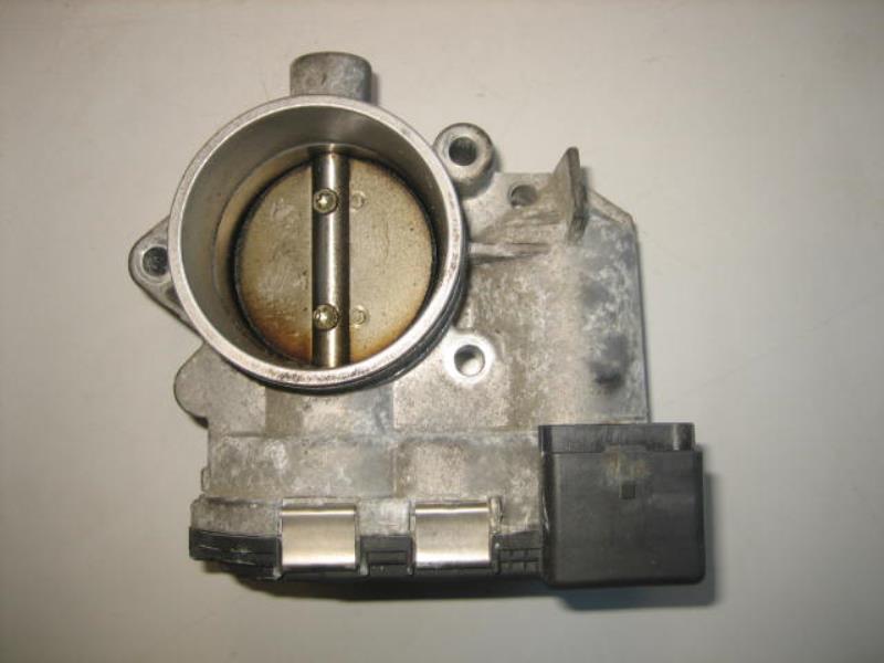Boitier papillon PEUGEOT 307 PHASE 1 Essence - 1
