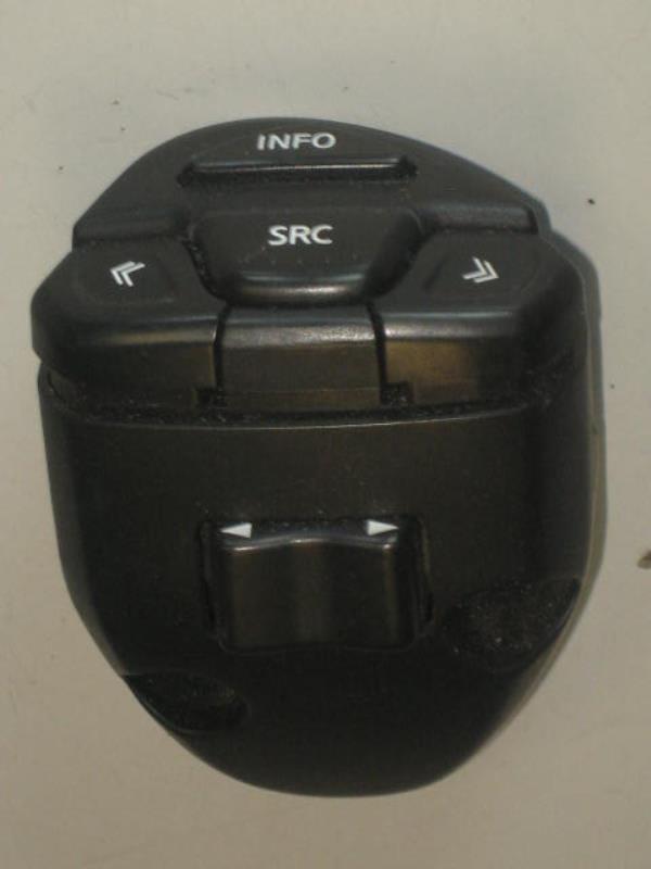 Commande autoradio NISSAN ALMERA TINO PHASE 2 Diesel - 1