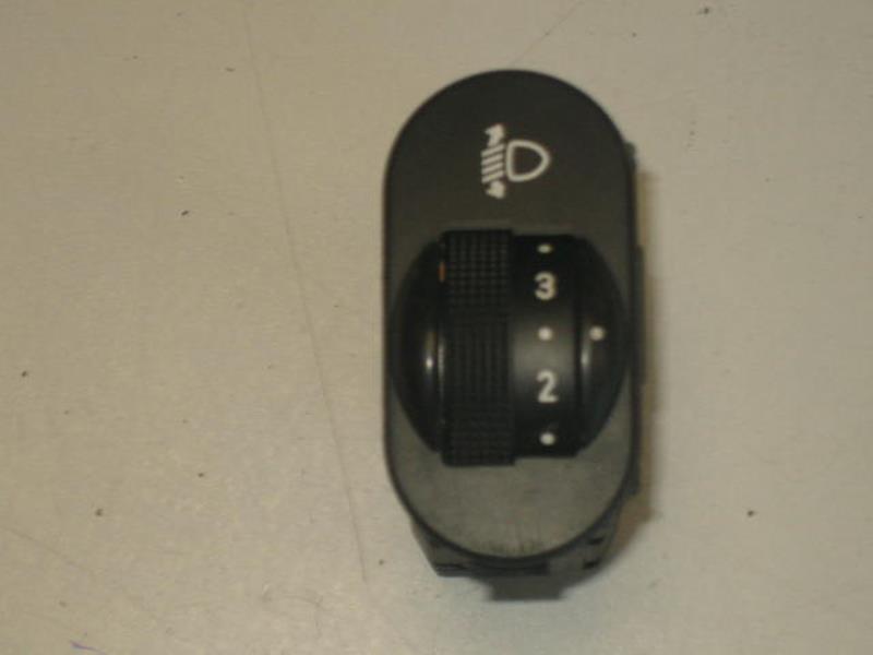 Commande de reglage hauteur de phare FORD PUMA COUPE Essence - 1