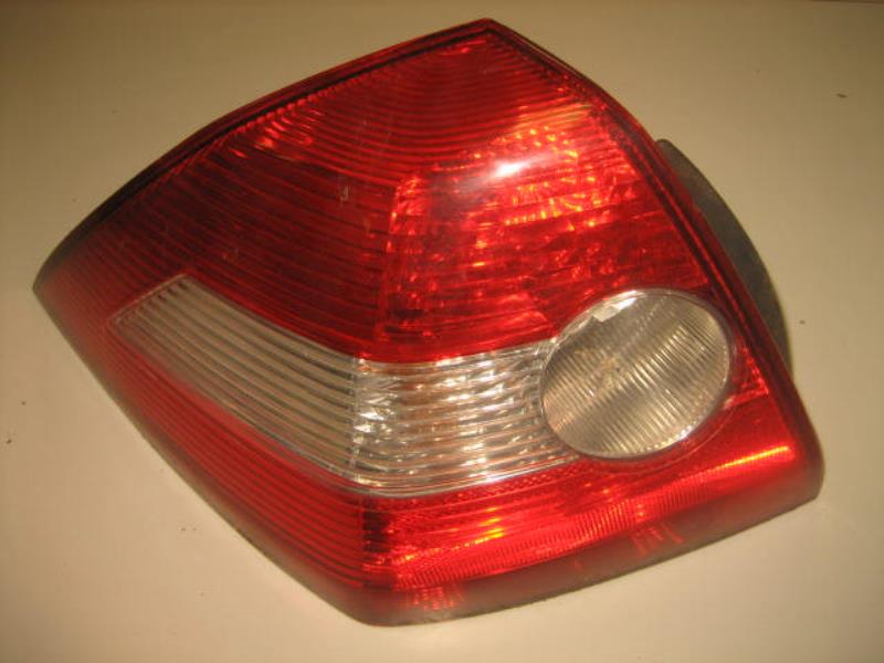 Fanale posteriore principale sinistro (luci) RENAULT MEGANE 2 PHASE 1 Diésel - 1