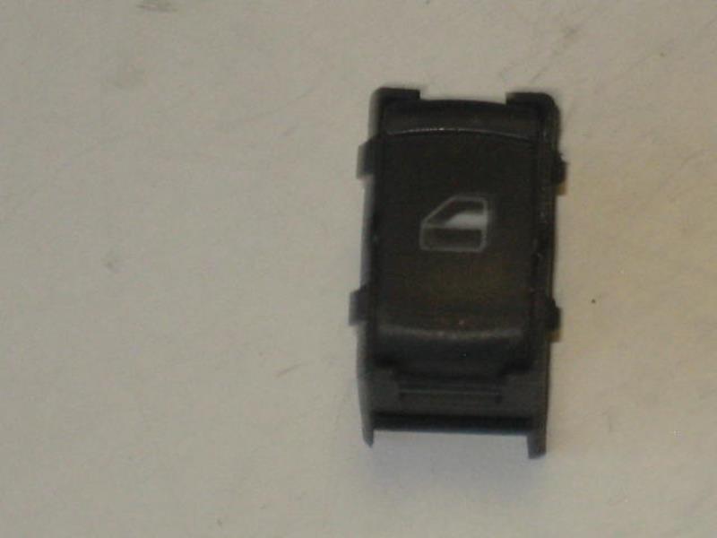 Interruttore lavacristalli posteriore sinistro VOLKSWAGEN GOLF 4 Diésel - 1