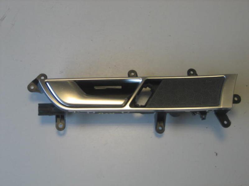 Poignee interieur avant gauche AUDI A6 3 PHASE 1 Diesel - 1