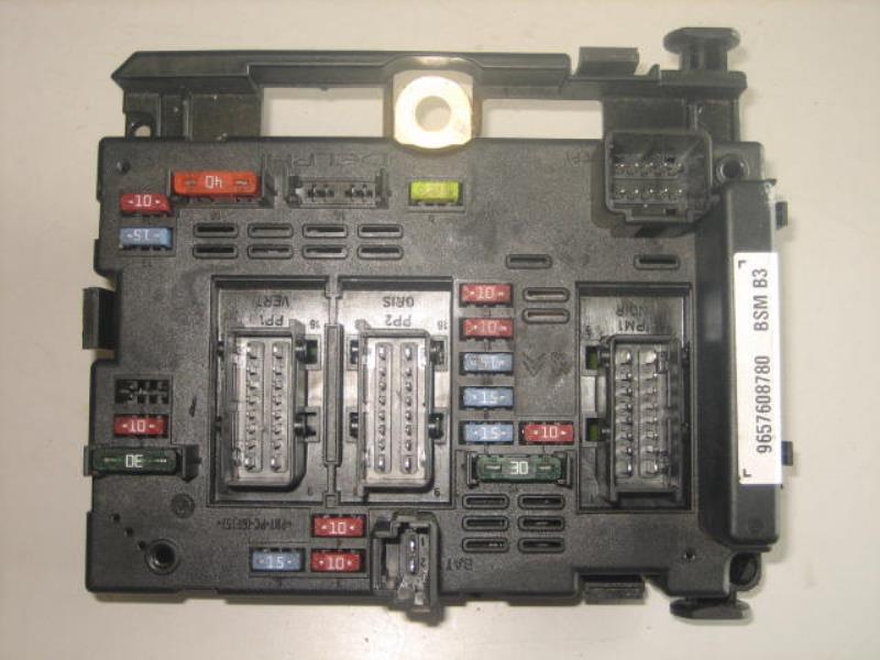 Boitier servitude moteur (BSM) PEUGEOT 206+ Diesel - 1