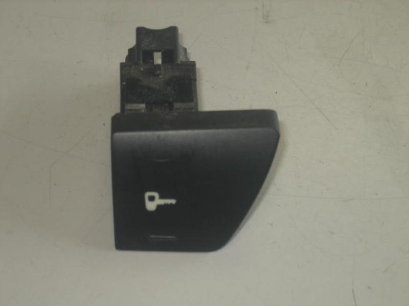 Commande de fermeture centralisee PEUGEOT 307 PHASE 2 Diesel - 1