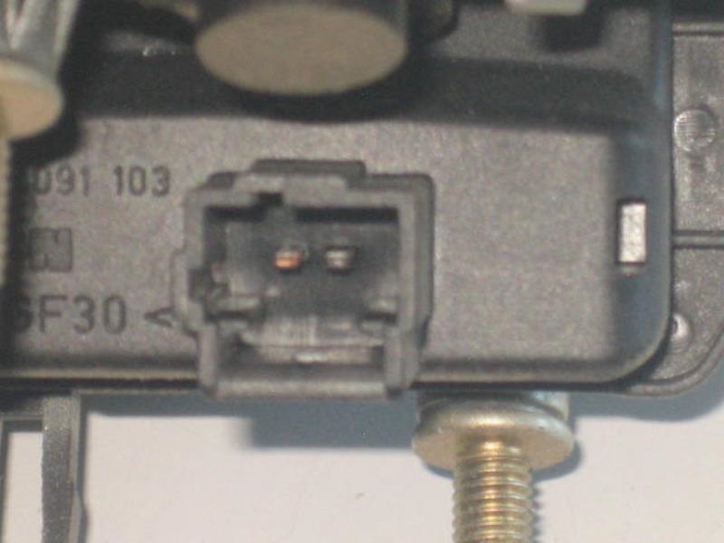Poignee hayon RENAULT LAGUNA 2 PHASE 1 Diesel - 1