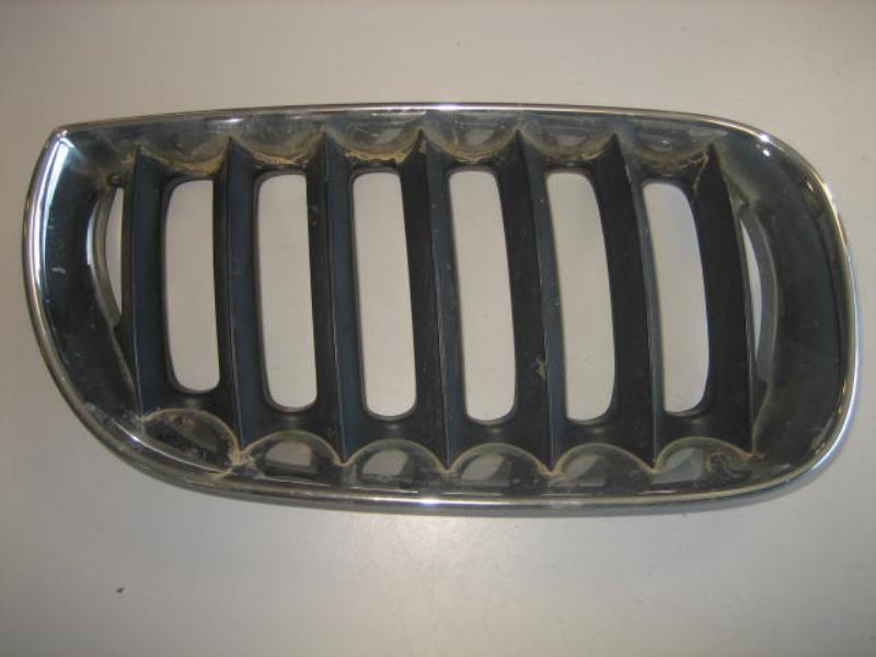 Grille de calandre droite BMW X3 E83 PHASE 1 Diesel - 1