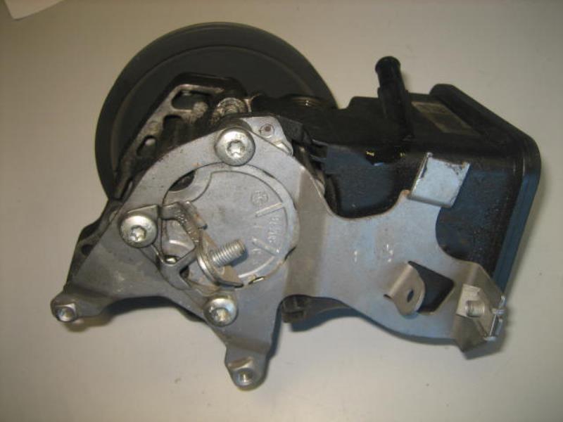 Pompe de direction BMW X3 E83 PHASE 1 Diesel - 1