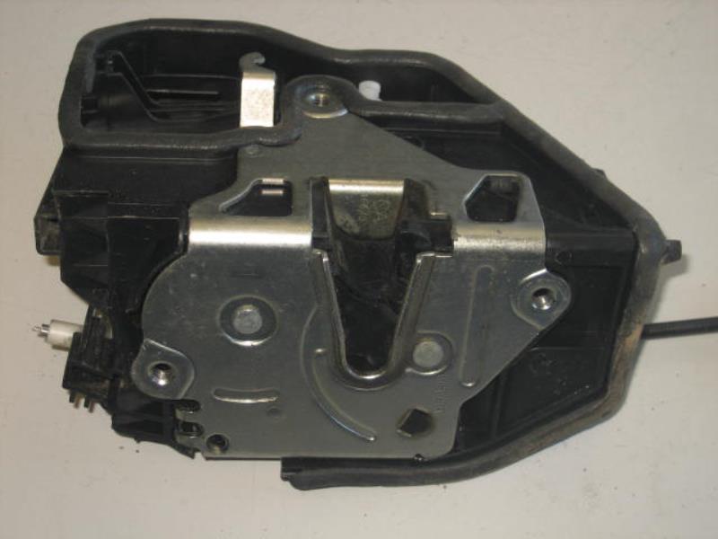 Serrure avant droit BMW X3 E83 PHASE 1 Diesel - 1