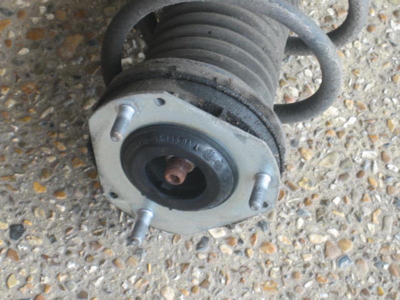 Ammortizzatore anteriore sinistro FORD FIESTA 6 PHASE 1 Diésel - 1