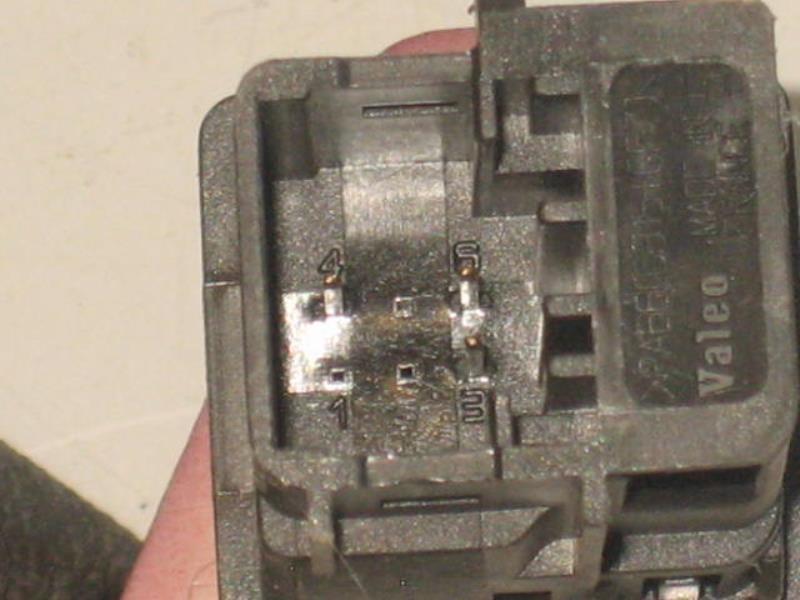 Bouton de warning PEUGEOT 307 PHASE 1 Diesel - 1