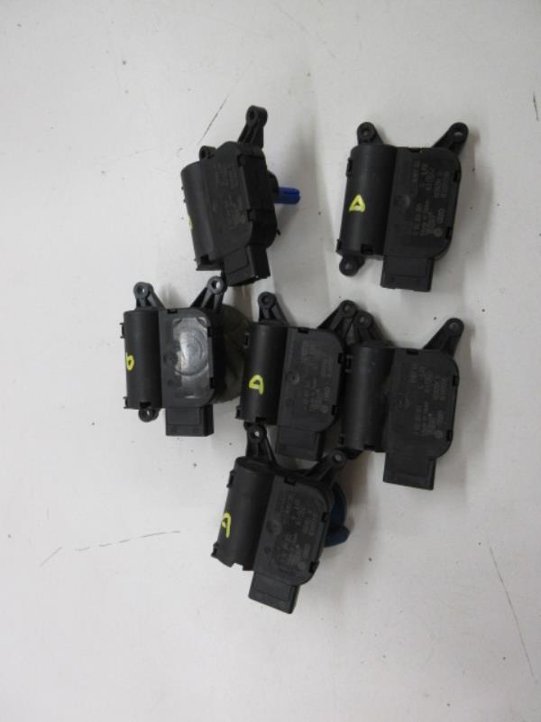 Robinet de chauffage AUDI A4 2 AVANT PHASE 2 BREAK Diesel - 1