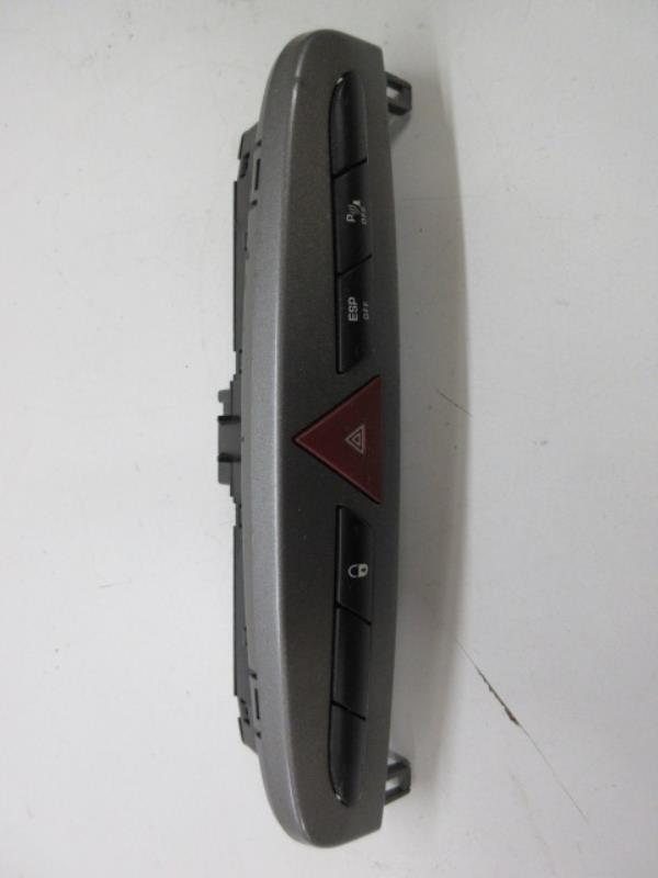 Commande de fermeture centralisee PEUGEOT 308 1 PHASE 1 Diesel - 1