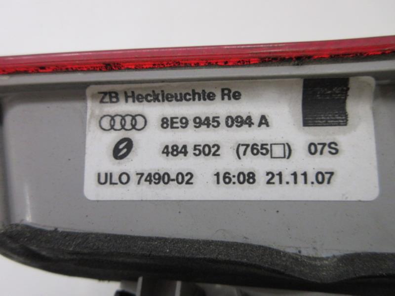Feu arriere secondaire droit (feux) AUDI A4 2 AVANT PHASE 2 BREAK Diesel - 1