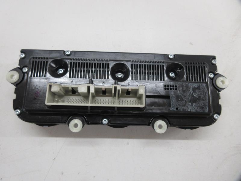 Commande chauffage VOLKSWAGEN GOLF 5 Diesel - 1