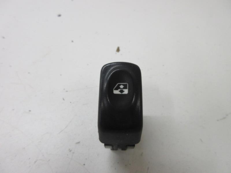 Interruttore lavacristalli posteriore destro RENAULT CLIO 2 PHASE 1 Diésel - 1