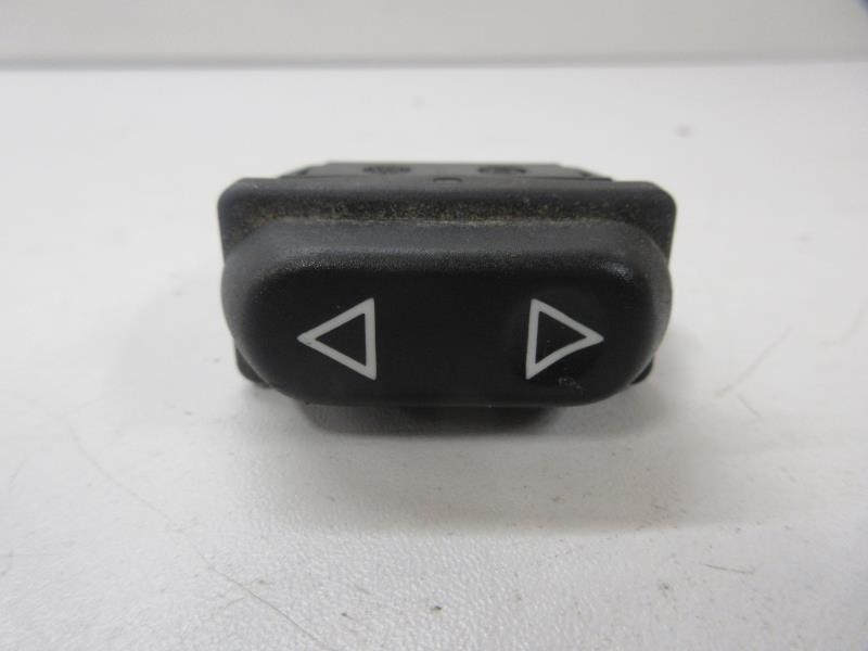 Interruttore lavacristalli anteriore destro PEUGEOT 306 PHASE 1 Diésel - 1