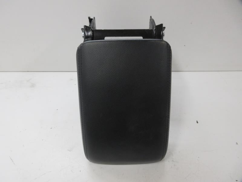 Accoudoir AUDI A4 3 AVANT PHASE 1 BREAK Diesel - 1