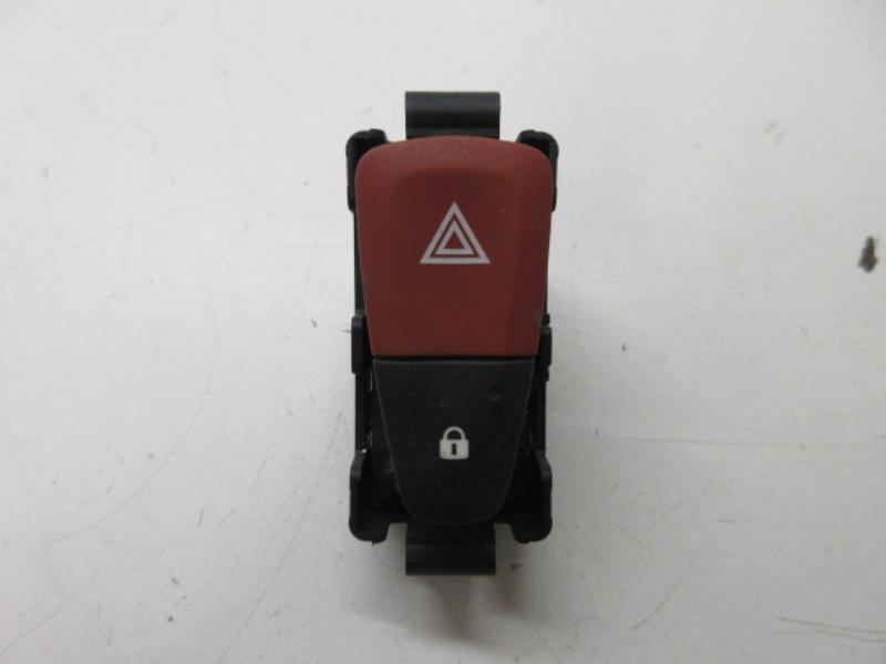 Bouton de warning RENAULT MEGANE 3 PHASE 1 BREAK Diesel - 1